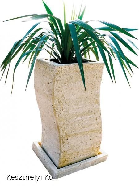 kö virágtartók,beton virágtartók,kaspó,balkonláda,virágláda,virágtartó,kaspó